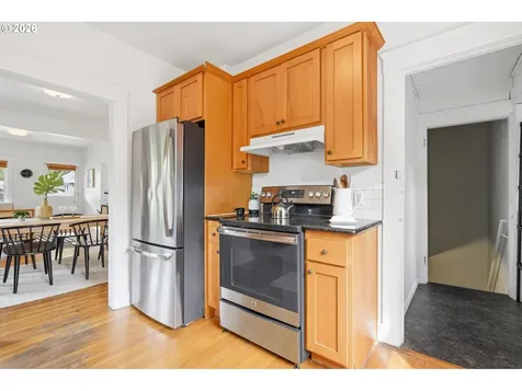 3716 SE Grant Court Portland OR 97214