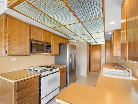 6002 E Evergreen Boulevard Vancouver WA 98661