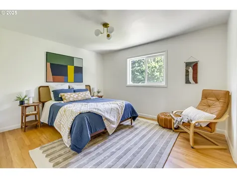 6220 SW 45th Avenue Portland OR 97221