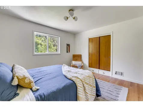 6220 SW 45th Avenue Portland OR 97221
