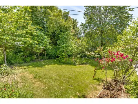 6220 SW 45th Avenue Portland OR 97221