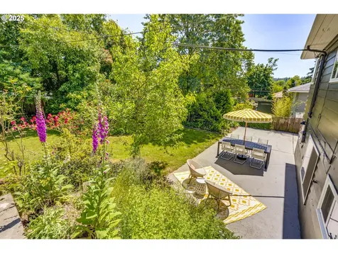 6220 SW 45th Avenue Portland OR 97221