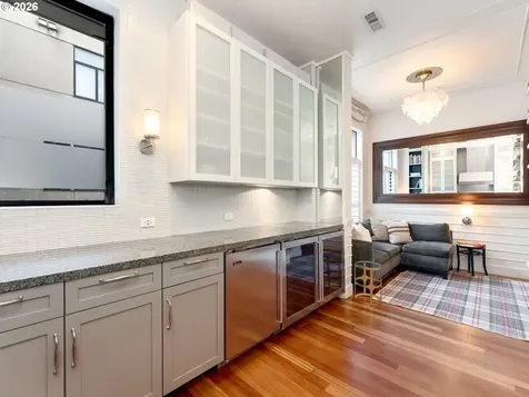 2018 NW 16th Avenue Portland OR 97209