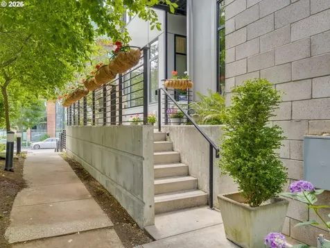 2018 NW 16th Avenue Portland OR 97209