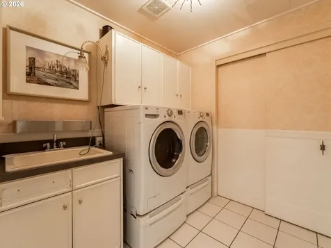 2018 NW 16th Avenue Portland OR 97209