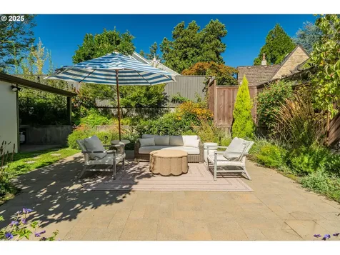 6820 SE 29th Avenue Portland OR 97202