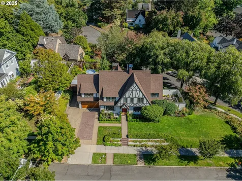 6820 SE 29th Avenue Portland OR 97202