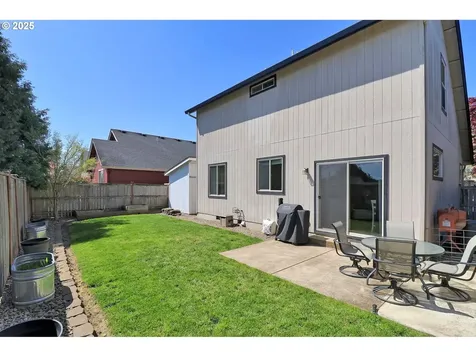 180 SW Quince Street Junction City OR 97448
