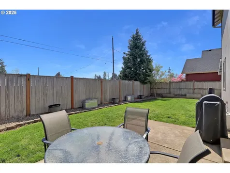 180 SW Quince Street Junction City OR 97448