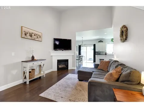 180 SW Quince Street Junction City OR 97448