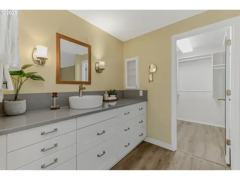 15802 SE 27th Circle Vancouver WA 98683