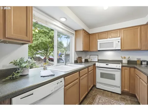5403 SW Vacuna Street Portland OR 97219