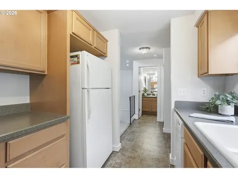 5403 SW Vacuna Street Portland OR 97219
