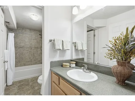 5403 SW Vacuna Street Portland OR 97219