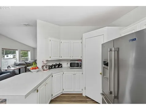 540 Shorepines Place Coos Bay OR 97420