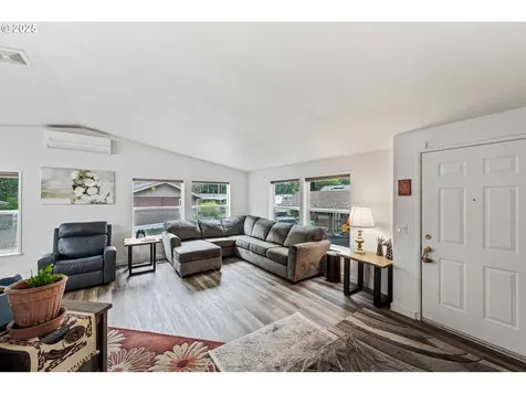 540 Shorepines Place Coos Bay OR 97420