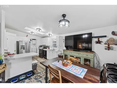 540 Shorepines Place Coos Bay OR 97420
