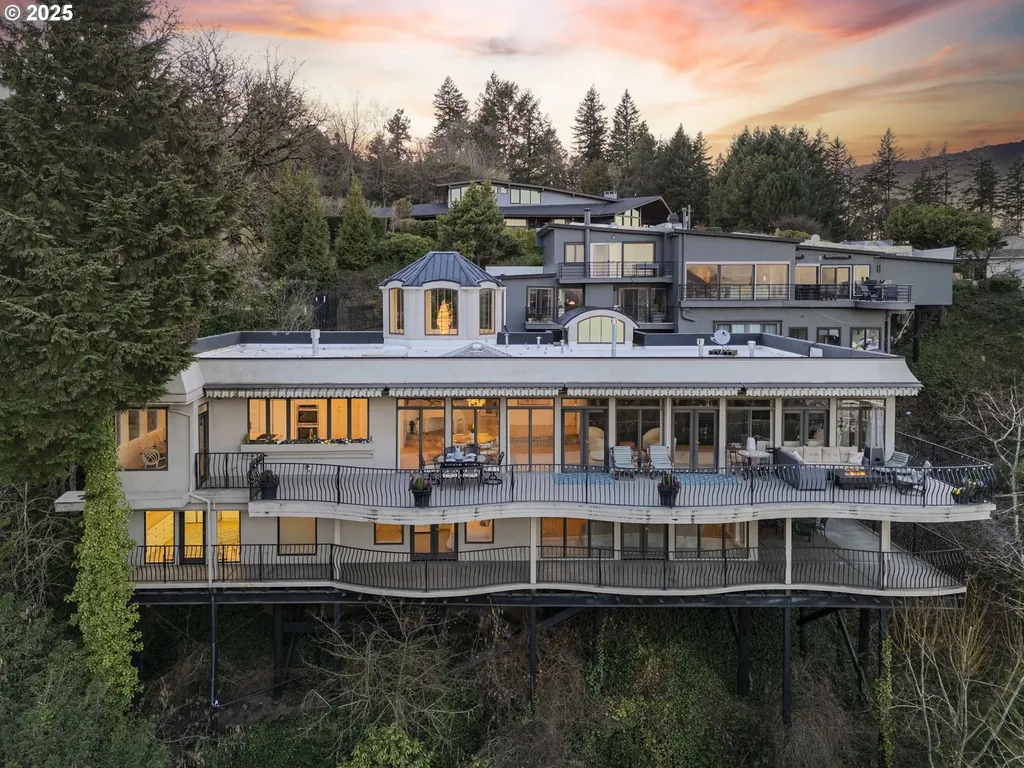 1040 SW Myrtle Drive Portland OR 97201