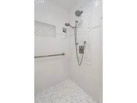 1040 SW Myrtle Drive Portland OR 97201