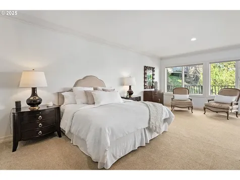 1040 SW Myrtle Drive Portland OR 97201