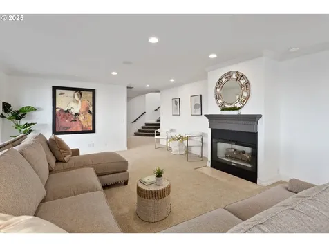 1040 SW Myrtle Drive Portland OR 97201