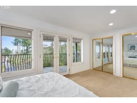 1040 SW Myrtle Drive Portland OR 97201
