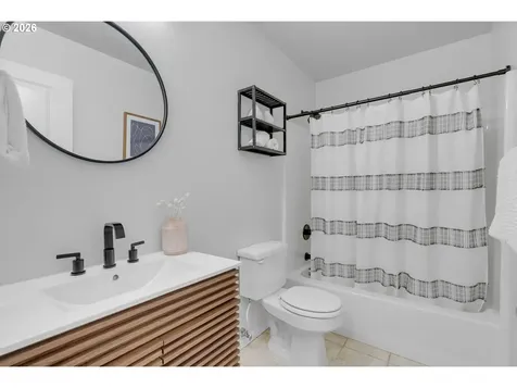 435 NE Cook Street Portland OR 97212