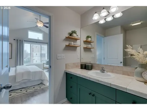 435 NE Cook Street Portland OR 97212