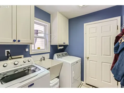 8650 SW Turquoise Loop Beaverton OR 97007