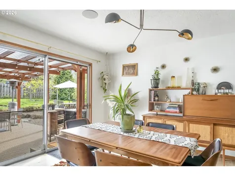 11710 NE Fargo Court Portland OR 97220