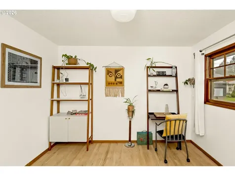 11710 NE Fargo Court Portland OR 97220