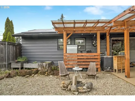 11710 NE Fargo Court Portland OR 97220