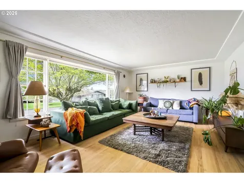 11710 NE Fargo Court Portland OR 97220