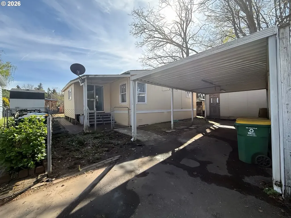 23200 NE Sandy Boulevard Wood Village OR 97060
