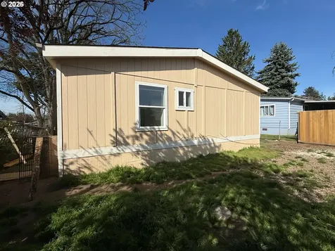 23200 NE Sandy Boulevard Wood Village OR 97060