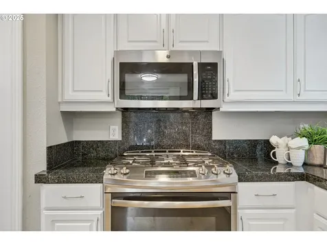 2003 SE Briarwood Drive Vancouver WA 98683