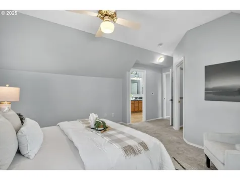 2003 SE Briarwood Drive Vancouver WA 98683