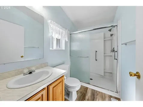 180 Twin Oaks Loop Winston OR 97496