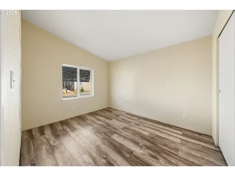 180 Twin Oaks Loop Winston OR 97496