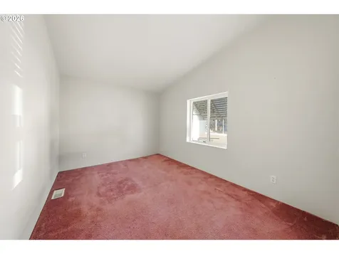 180 Twin Oaks Loop Winston OR 97496