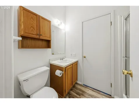 180 Twin Oaks Loop Winston OR 97496