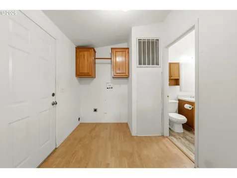 180 Twin Oaks Loop Winston OR 97496