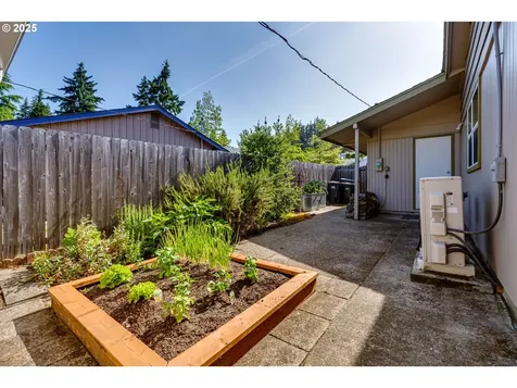 3120 Onyx Street Eugene OR 97405