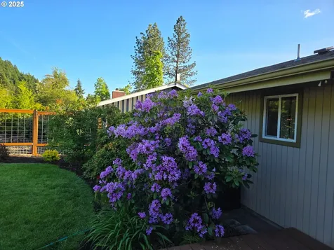 3120 Onyx Street Eugene OR 97405