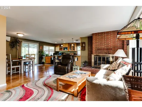 3120 Onyx Street Eugene OR 97405