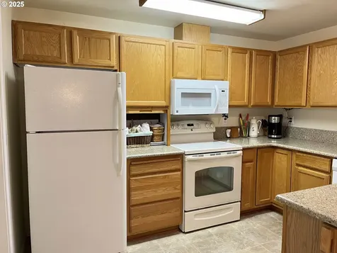 1410 Yew Street Florence OR 97439