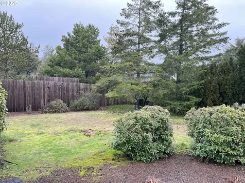 1410 Yew Street Florence OR 97439