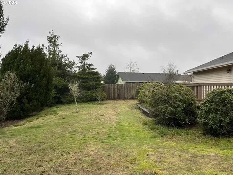 1410 Yew Street Florence OR 97439