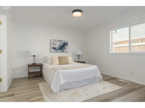 2387 Dale Avenue Eugene OR 97408