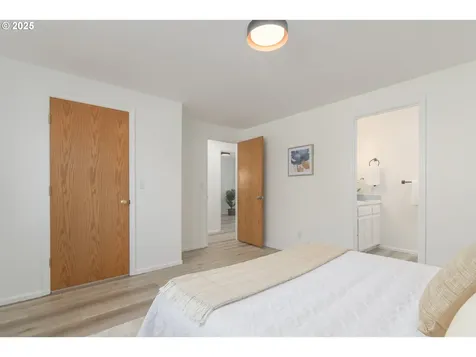 2387 Dale Avenue Eugene OR 97408